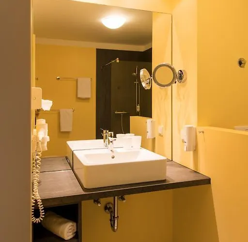 瑟玛里斯酒店 酒店